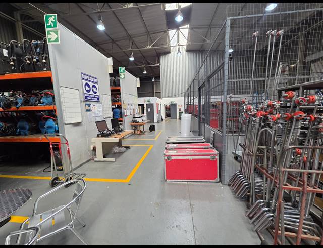 4,194M² WAREHOUSE TO LET IN RANDJESPARK